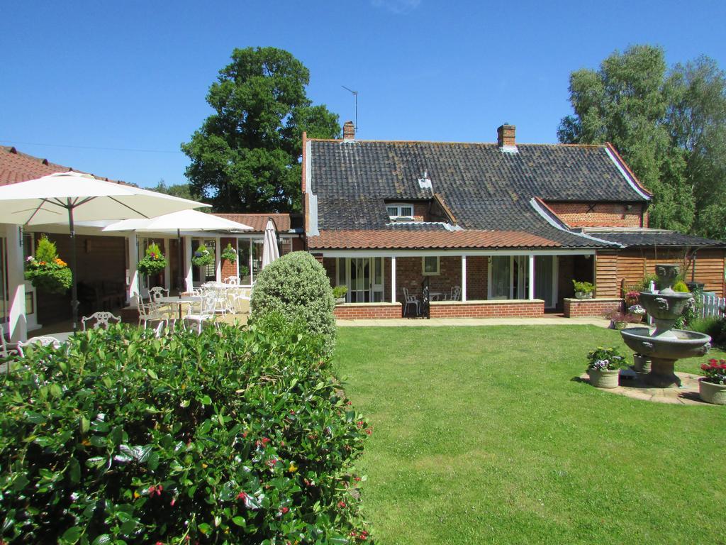Bed and Breakfast Decoy Barn Fritton Esterno foto